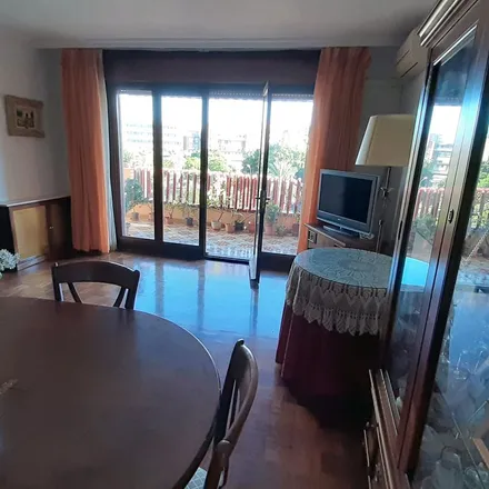 Rent this 5 bed apartment on Avenida Andalucía in 29001 Málaga, Spain