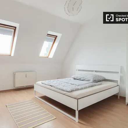 Rent this 5 bed room on Wattstraße 22 in 12459 Berlin, Germany