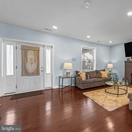 Image 2 - 3303 Gwynns Falls Parkway, Baltimore, MD 21216, USA - Townhouse for sale