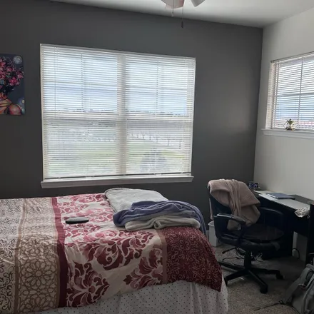 Rent this 1 bed room on 355 Sable Boulevard in Aurora, CO 80011