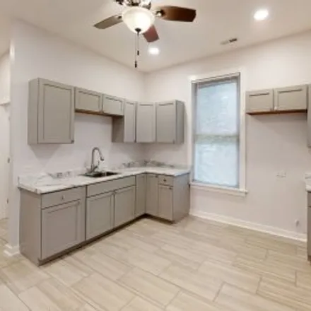 Buy this 6 bed apartment on 1056 North Central Avenue in Austin, Chicago
