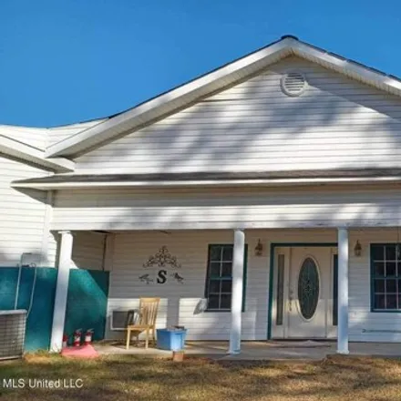 Buy this 4 bed house on 301 Coursey Street in Raleigh, Smith County