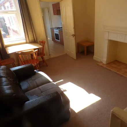 Rent this 3 bed apartment on Hotspur Street in Newcastle upon Tyne, NE6 5BH