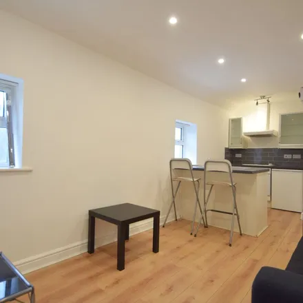Rent this 1 bed apartment on 1 Clifton Street in Cardiff, CF24 1PW