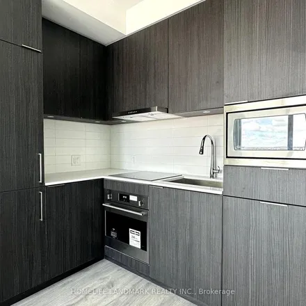 Image 4 - 5801 Yonge Street, Toronto, ON M2M 4J1, Canada - Apartment for rent