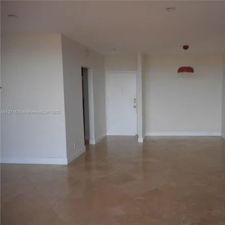 Image 8 - 2450 Northeast 135th Street, Keystone Islands, North Miami, FL 33181, USA - Condo for sale