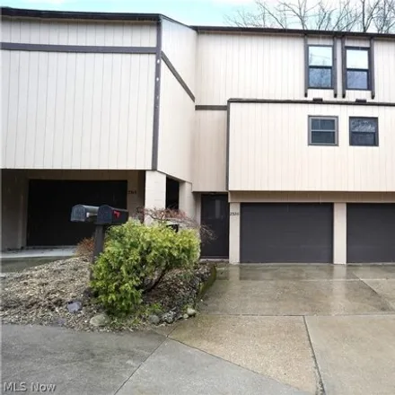 Buy this 2 bed condo on 2328 High Street in Cuyahoga Falls, OH 44221