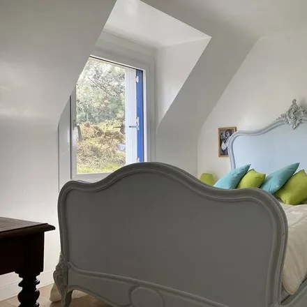 Rent this 3 bed house on Les Hôpitaux in Rue de la Moinerie, 22430 Erquy