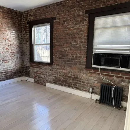 Image 7 - 275 Pine Street, Communipaw, Jersey City, NJ 07304, USA - House for rent