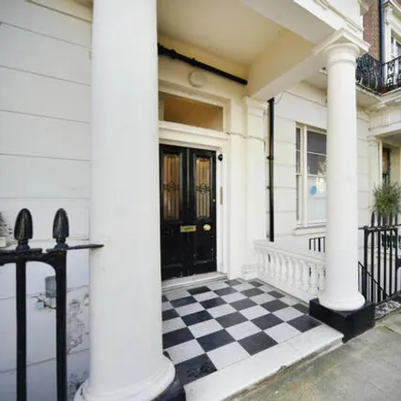 Image 2 - 205 Sussex Gardens, London, W2 3UA, United Kingdom - Townhouse for sale