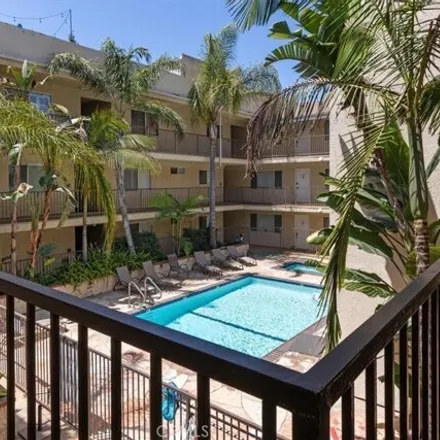 Image 2 - 11044 Acama St Unit 202, Studio City, California, 91602 - Condo for sale