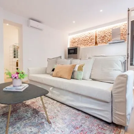 Rent this studio apartment on Madrid in Calle del Águila, 19