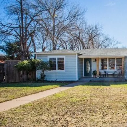 Buy this 4 bed house on 3913 35th Street in Lubbock, TX 79413