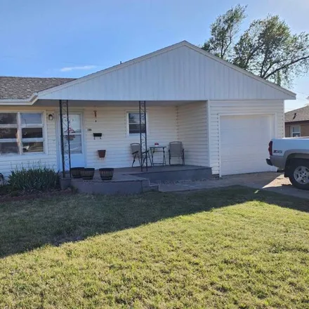Buy this 3 bed house on 207 East 25th Street in Hays, KS 67601