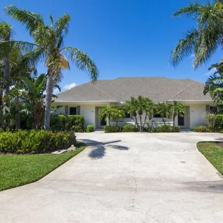 Rent this 3 bed house on 833 Live Oak Road in Vero Beach, FL 32963