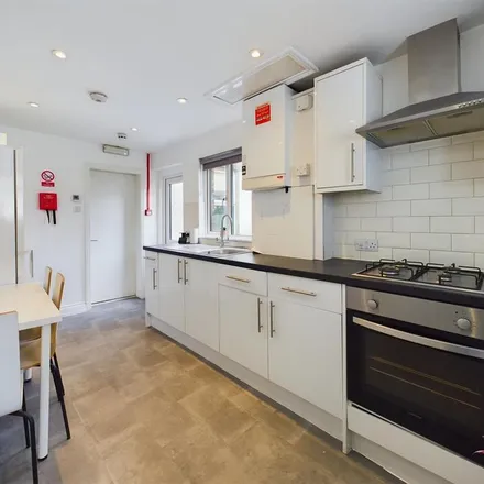 Image 3 - Station Road, London, NW10 4XA, United Kingdom - Apartment for rent