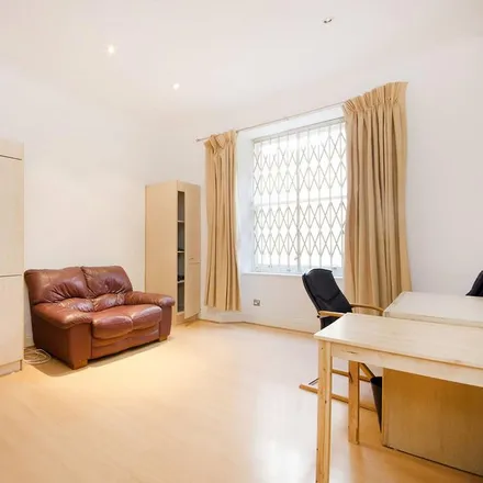 Rent this 2 bed apartment on 3 Queen's Gate Place Mews in London, SW7 5NY