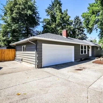 Buy this 3 bed house on 2894 Manor Drive in Lane County, OR 97477