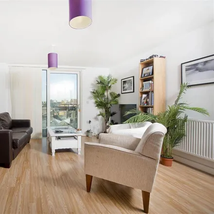 Rent this 2 bed apartment on Marley House in Roseberry Place, De Beauvoir Town