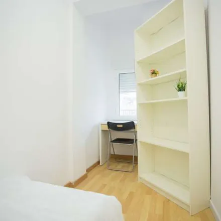 Image 4 - Carrer del Telègraf, 23, 08041 Barcelona, Spain - Apartment for rent
