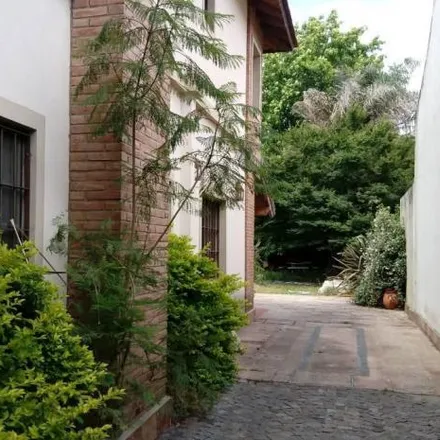 Buy this 4 bed house on Juan José Castelli 1843 in Adrogué, Argentina