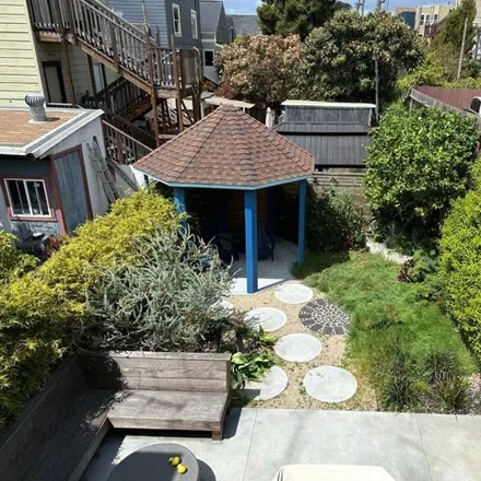Image 2 - 2620 22nd Street, San Francisco, CA 90103, USA - House for sale