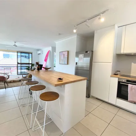 Image 5 - 12 Eden Avenue, Coolangatta QLD 4225, Australia - Apartment for rent