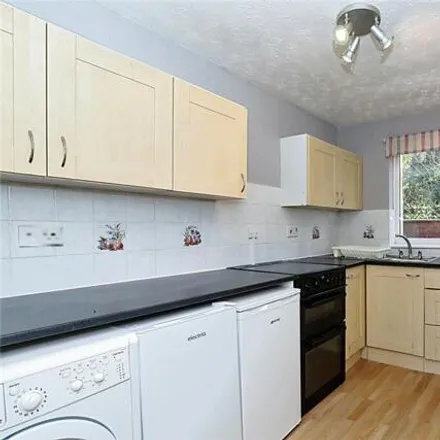 Image 2 - 50 Smithy Wood Crescent, Sheffield, S8 0NT, United Kingdom - Apartment for sale