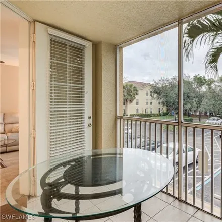 Image 2 - 4166 Residence Drive, Fort Myers, FL 33901, USA - Condo for sale