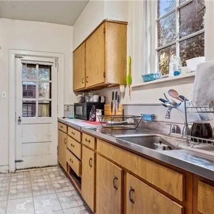 Image 7 - 6496 Bartlett Street, Pittsburgh, PA 15217, USA - Townhouse for rent