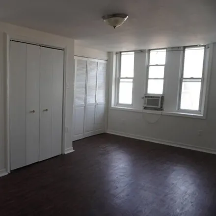 Image 3 - 122 West Sharpnack Street, Philadelphia, PA 19119, USA - House for rent