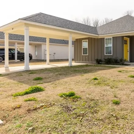 Buy this 3 bed house on 2681 East Tyler Avenue in West Memphis, AR 72301