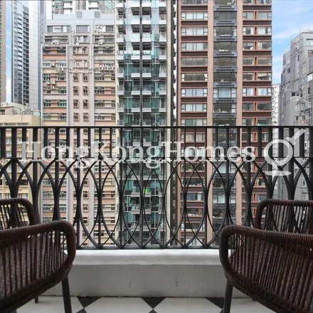 Image 6 - China, Hong Kong, Hong Kong Island, Sheung Wan, Robinson Road 62B - Apartment for rent
