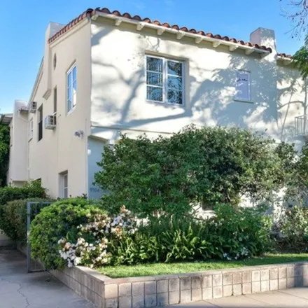 Image 2 - 211;213;203;205;207;209 Lasky Drive, Beverly Hills, CA 90212, USA - Townhouse for rent