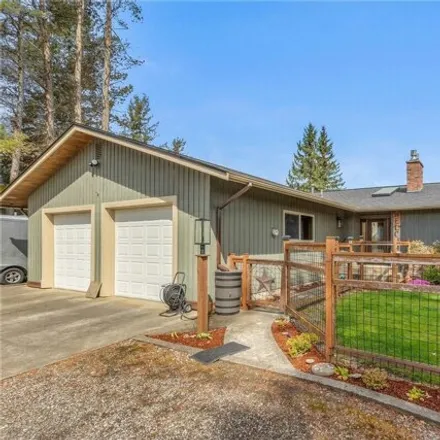 Buy this 4 bed house on 1246 Bradley Rd in Lynden, Washington