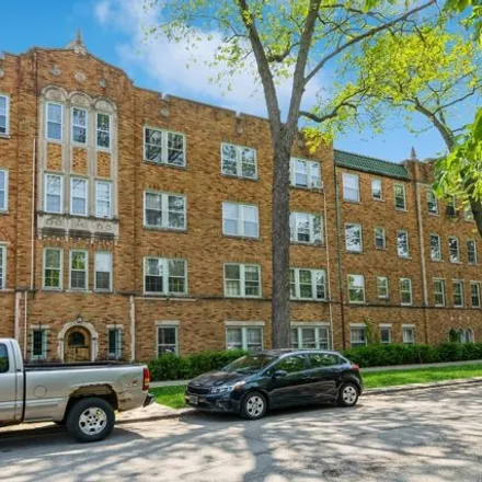 Image 5 - 6881 N Overhill Ave, Chicago, Illinois, 60631 - House for sale