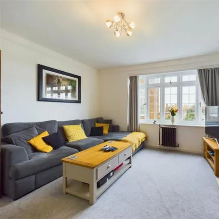 Image 4 - Downview Court, High Beeches, Worthing, BN11 4TJ, United Kingdom - Apartment for sale