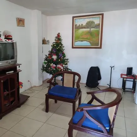 Buy this 5 bed house on 2° Peatonal 10a Se in 090102, Guayaquil