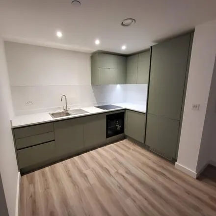 Rent this 1 bed apartment on Kimpton Road in Luton, LU2 0FP