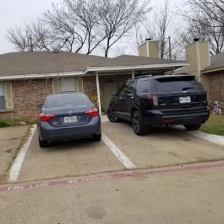 Rent this 2 bed duplex on 1715 Windsong Lane in Irving, TX 75060