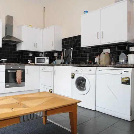 Rent this 1 bed room on 5 Palin Court in Nottingham, NG7 5AQ