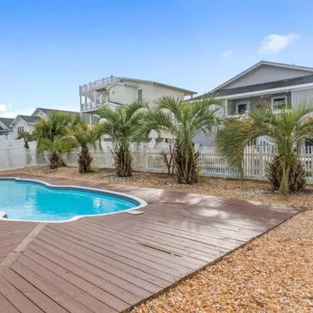 Image 8 - 154 South Shore Drive, Holden Beach, Brunswick County, NC 28462, USA - House for sale