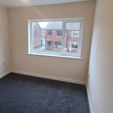 Image 2 - Central Avenue, Shakerley, M46 9RG, United Kingdom - Duplex for rent