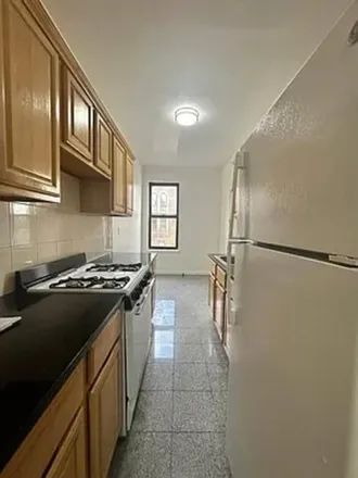 Image 3 - 43-30 46th Street, New York, NY 11104, USA - Apartment for rent
