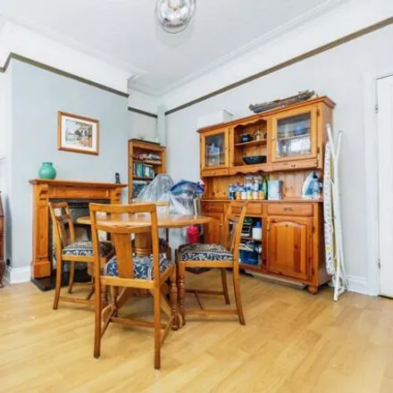 Image 2 - 105 Bellhouse Road, Sheffield, S5 6HP, United Kingdom - Townhouse for sale