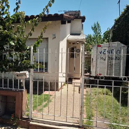 Buy this studio house on 202 - Miguel Ángel 1402 in Villa General Eugenio Necochea, B1655 BSP José León Suárez