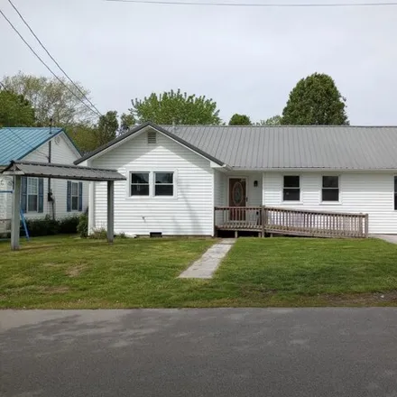 Buy this 3 bed house on 127 Maple Street in Stanton, KY 40380