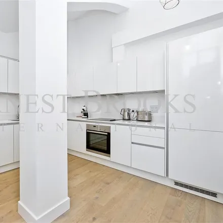Image 4 - Clyde Square, London, E14 7TB, United Kingdom - House for rent