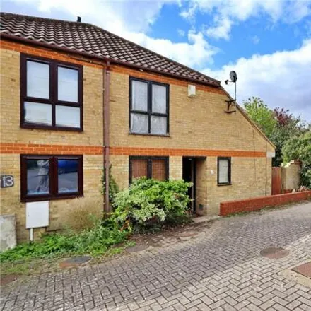 Buy this 1 bed duplex on Twinflower in Walnut Tree, Buckinghamshire