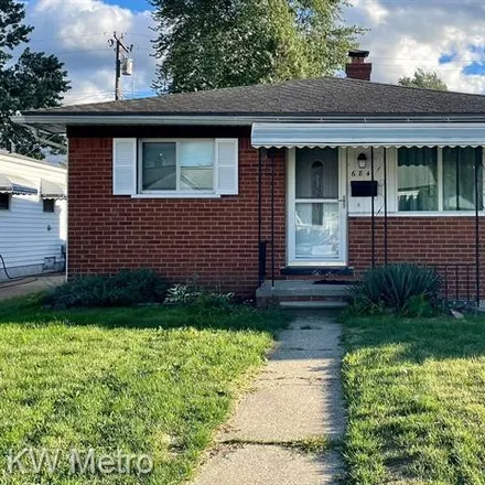 Rent this 3 bed house on Longfellow Elementary School (closed) in 570 East Mapledale Avenue, Hazel Park